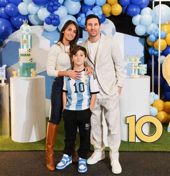 Antonela Roccuzzo's Children Meet Thiago
