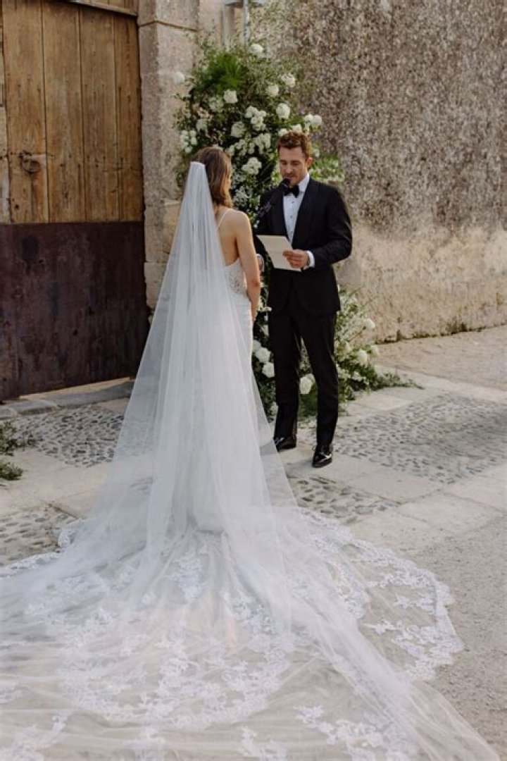 Exploring Matthew Hussey's Spouse And Their Impact