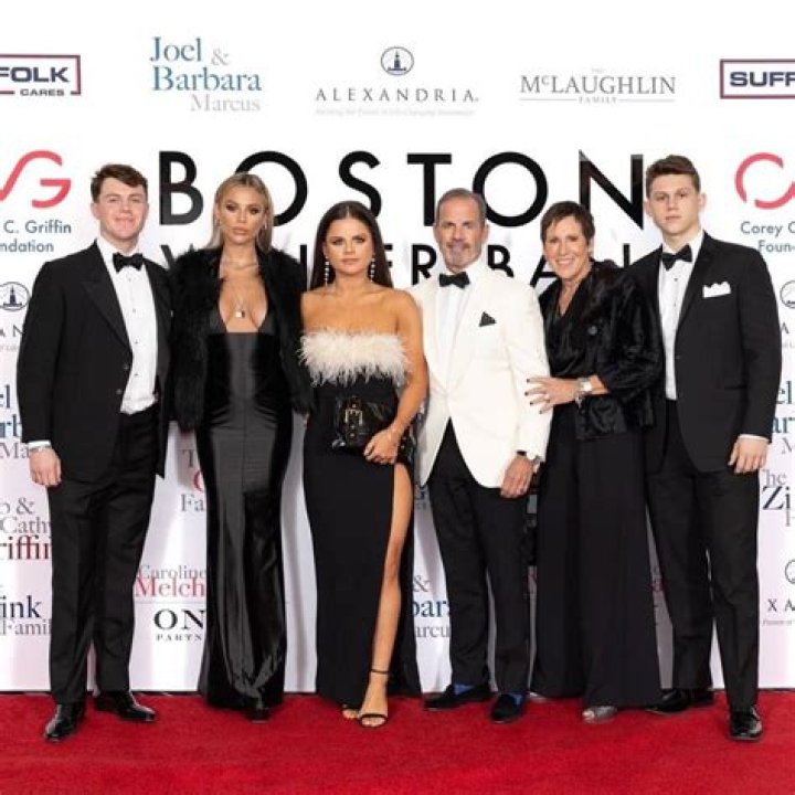 Hallie Batchelder Parents: Unveiling the Inspirational Family Behind the Rising Star