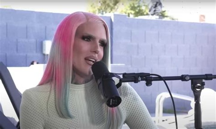 Jeffree Star: Transcending Gender Norms