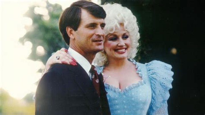 The Enduring Love Story of Dolly Parton and Carl Dean