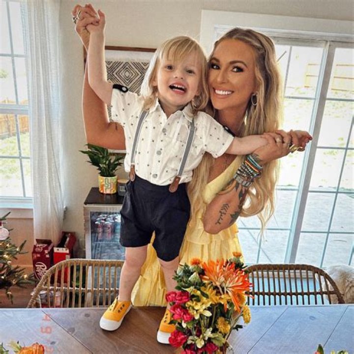 The Inspiring Story Behind John Wall's Baby Momma