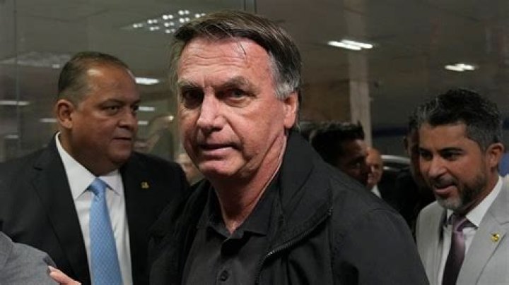 Uncover The Hidden Wealth Of Brazil's Bolsonaro: Secrets Revealed