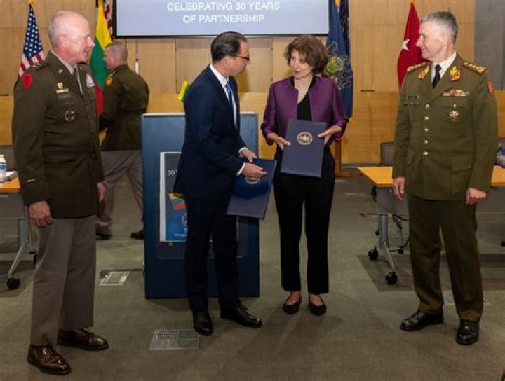 Uncover The Secrets Of Bob Harper's Enduring Partnership