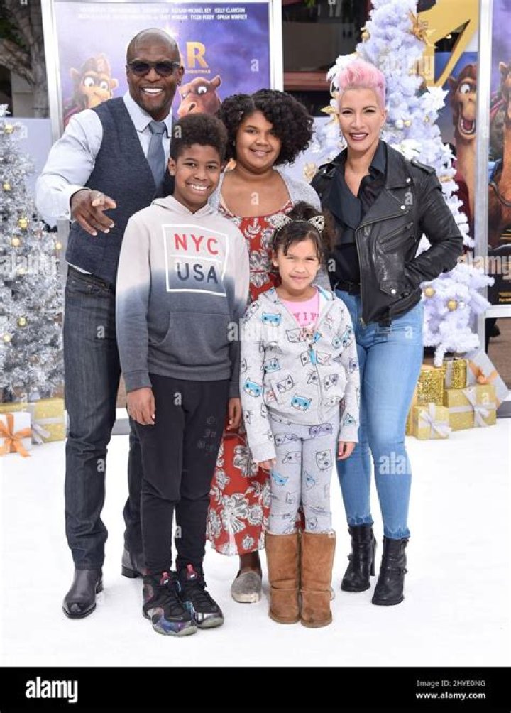 Unveiling The Enigmatic World Of Naomi Burton-Crews: Discoveries And Artistic Ingenuity