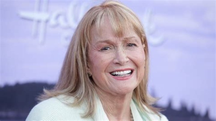 Unveiling The Truth: Diane Ladd's Journey Unveiled
