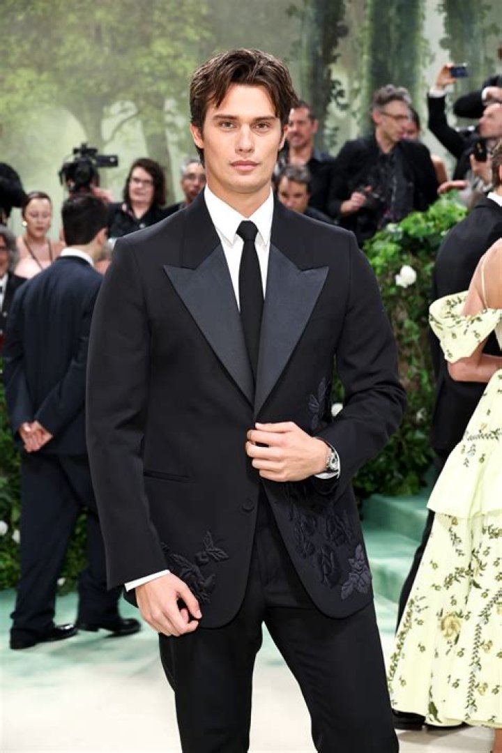 Unveiling The Truth: Nicholas Galitzine's Sexuality Explored