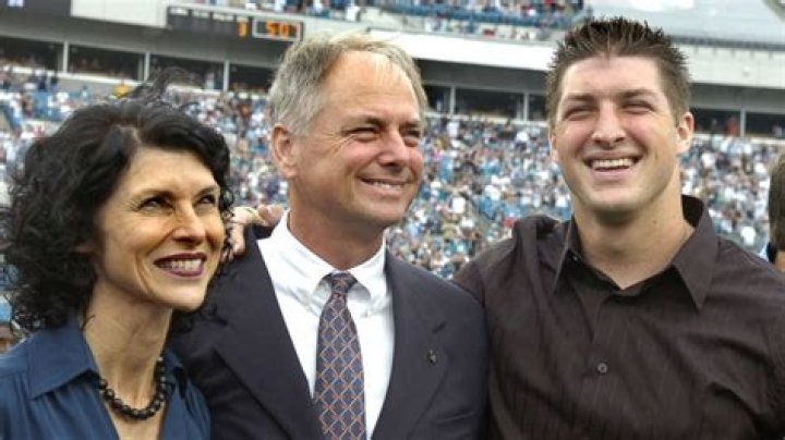 Unveiling Tim Tebow's Height: Insights And Surprises